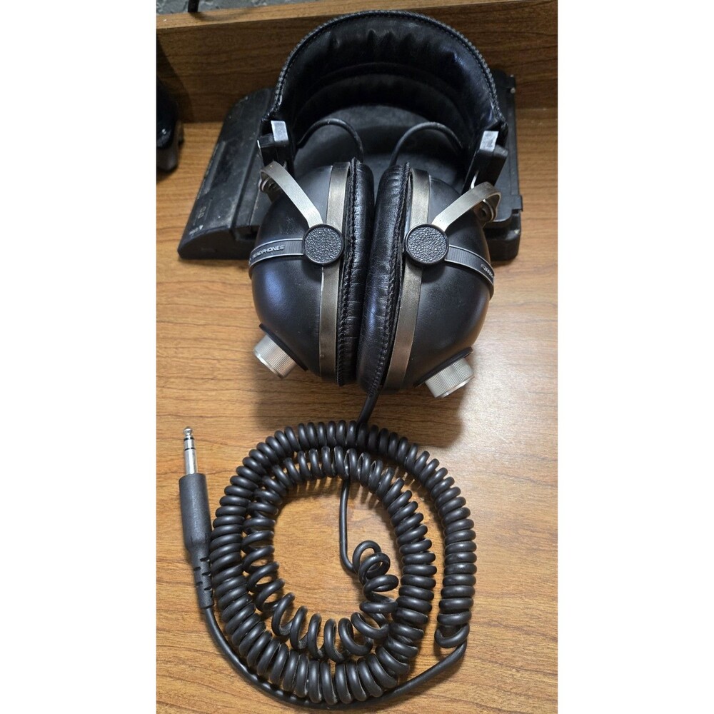 Vintage Pioneer SE-405 Stereo Headphones with Dual Volume Controls Tested